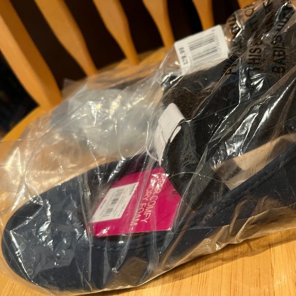 NWT SO Seadragon Womens Ballet Flats With Criss-Cross Ankle Straps - Picture 3 of 3